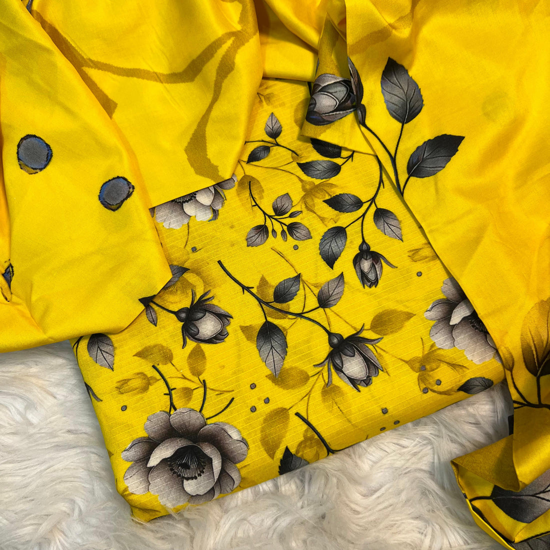 Bana Doria Linen 3PC – Yellow Floral
